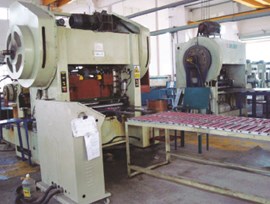 MB-01 MÁY DẬP LỖ HÀNG CUỘN