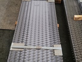 Sàn thao tác lưới mắt cáo