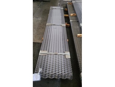 Sàn thao tác lưới mắt cáo